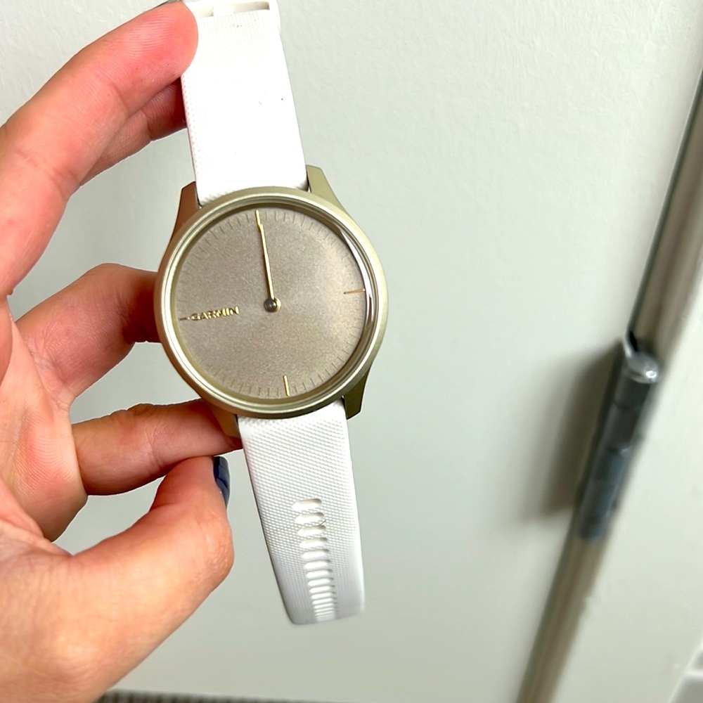 Garmin Vivomove HR Smart Watch